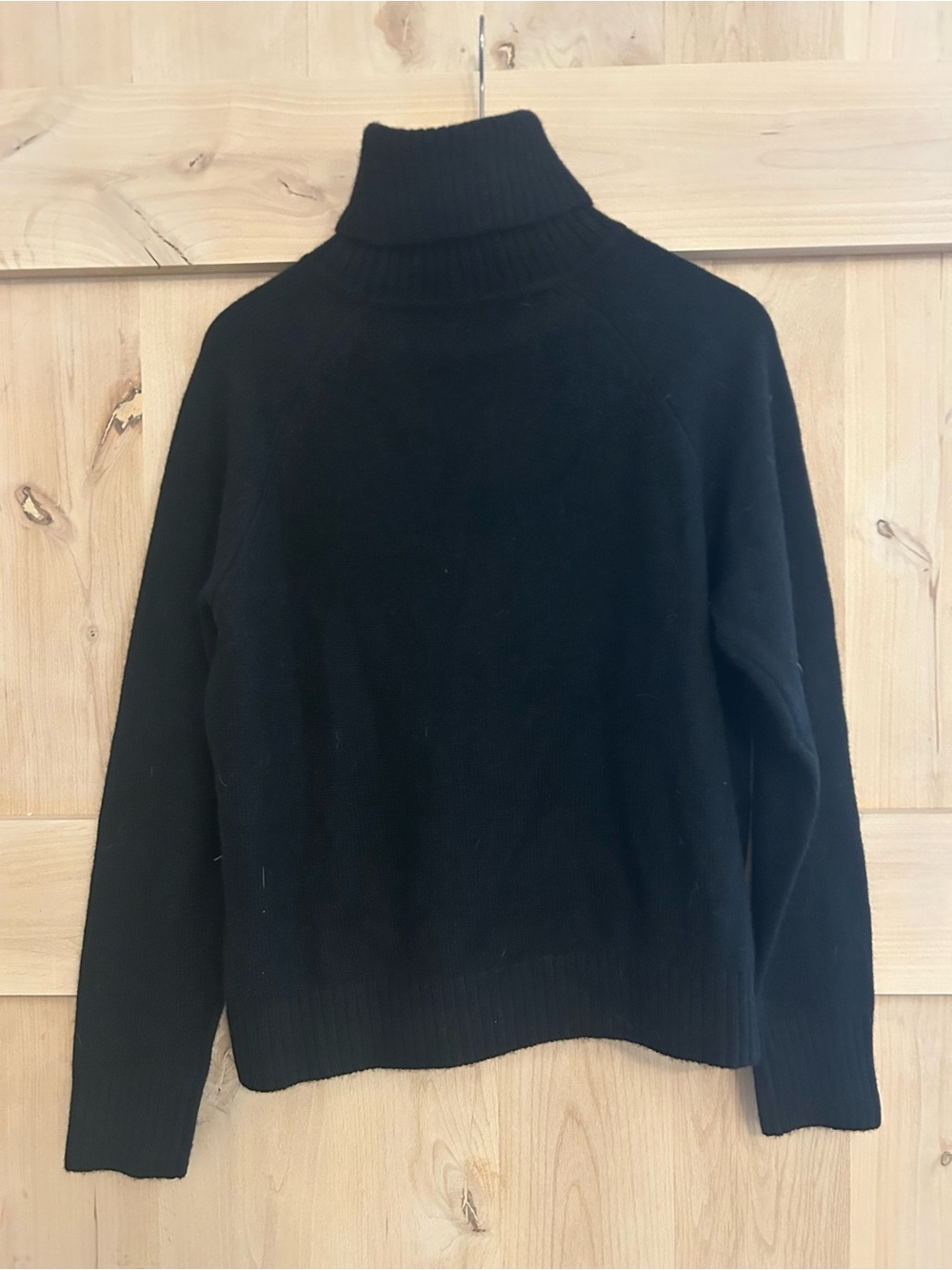 Quince Women’s NWT Black 100% Yak Wool Turtleneck Sweater Medium - Picture 3 of 5